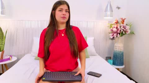 melani gomez online show from May 2026 12:12:01 PM