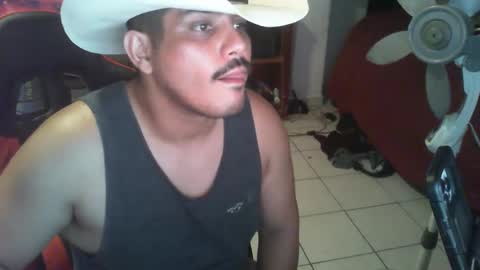 Snapshot of jorgevzz9207 chatting on September 2025 04:14:02 AM h0rny c0wb0y online show from September 2025 04:14:02 AM