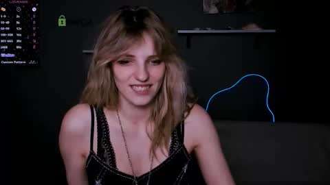 jose_fairy online show from September 2025 07:46:02 PM