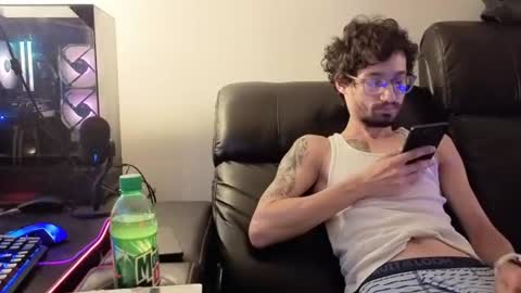 Snapshot of josefturner1 chatting on June 2026 01:32:01 AM Josef online show from June 2026 01:32:01 AM