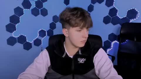 joseph_bear_ online show from April 2026 08:50:01 AM