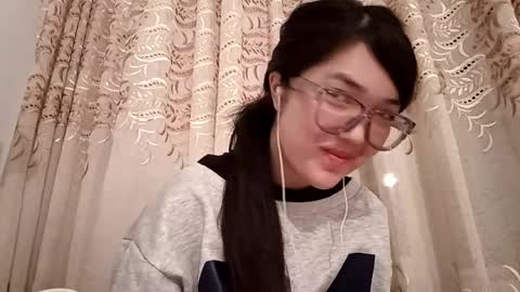Snapshot of josephinepantle chatting on April 2026 03:38:02 PM Kama online show from April 2026 03:38:02 PM