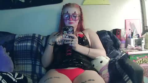 joydestroy69 online show from January 2025 04:38:02 AM