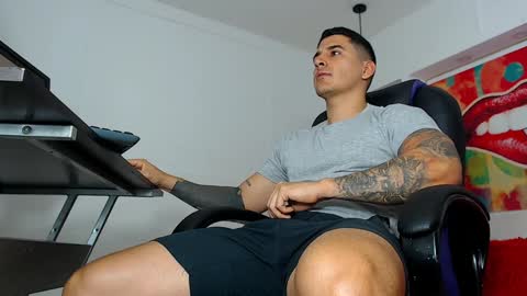 eduardo online show from December 2024 12:02:01 PM