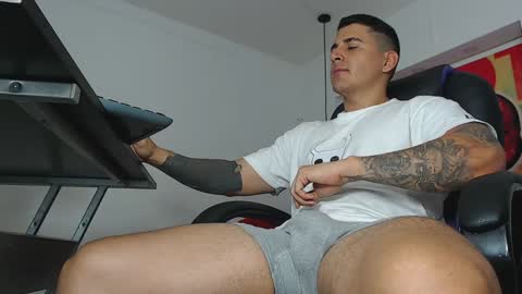 eduardo online show from December 2024 12:59:02 PM