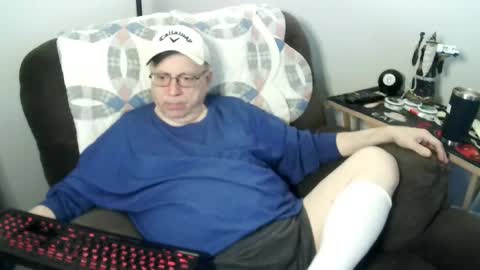jpmel99 online show from May 2026 10:59:01 PM