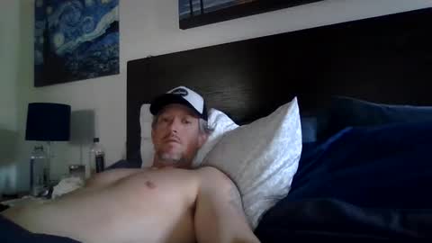 jr_rider6 online show from April 2026 06:02:01 PM