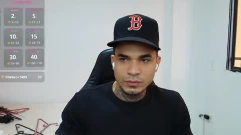 juan_gomez_1 online show from March 2026 09:18:01 PM