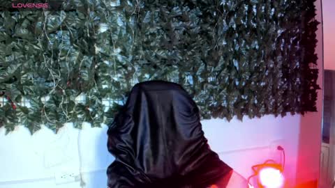 juancamilo66_ online show from April 2026 04:02:02 AM