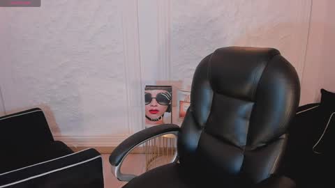 Snapshot of juanitaclay chatting on April 2026 07:33:02 PM Juanita Clay online show from April 2026 07:33:02 PM