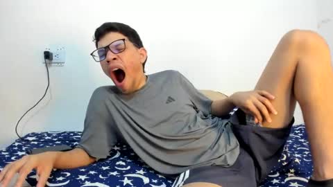 juansuarez204 online show from June 2026 12:46:02 AM