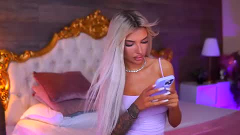 Snapshot of juicy_jessye chatting on June 2026 07:59:02 PM Jessye online show from June 2026 07:59:02 PM