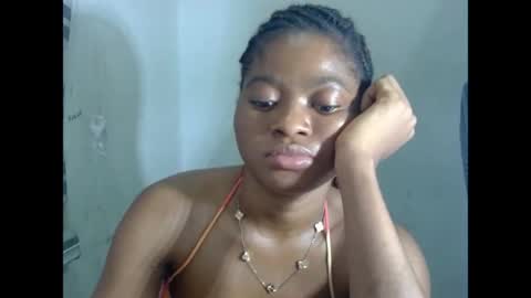 juicynpinkx online show from April 2026 05:02:02 PM