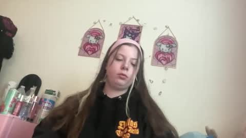jujusworld__ online show from May 2026 06:58:01 PM