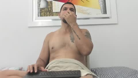 Snapshot of juleslatin122 chatting on December 2024 05:02:01 PM Jules online show from December 2024 05:02:01 PM