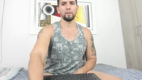 Snapshot of juleslatin122 chatting on December 2024 01:32:02 AM Jules online show from December 2024 01:32:02 AM