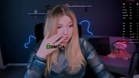 juli kisss online show from February 2025 08:11:01 PM