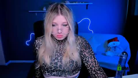 juli kisss online show from March 2025 12:44:02 PM