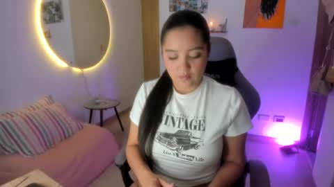 Snapshot of juli_santos_22 chatting on July 2026 04:11:01 PM juli_santos_22 online show from July 2026 04:11:01 PM