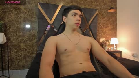 JULIAN  online show from February 2026 11:55:01 AM