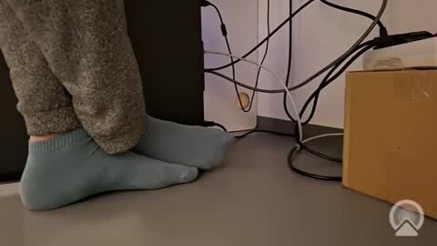 Julian online show from April 2026 08:10:01 PM