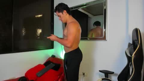 julian_wallace online show from March 2026 03:23:01 AM