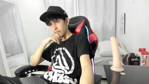 Julian online show from March 2026 08:24:02 PM