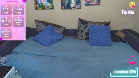 Snapshot of juliasane_ chatting on May 2026 02:22:01 PM Jul online show from May 2026 02:22:01 PM