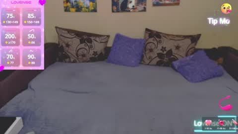 Snapshot of juliasane_ chatting on May 2026 04:37:01 PM Jul online show from May 2026 04:37:01 PM