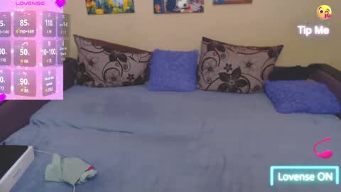 Snapshot of juliasane_ chatting on May 2026 04:15:01 PM Jul online show from May 2026 04:15:01 PM