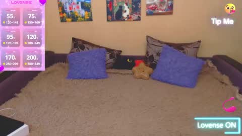 Snapshot of juliasane_ chatting on May 2026 10:20:01 AM Jul online show from May 2026 10:20:01 AM