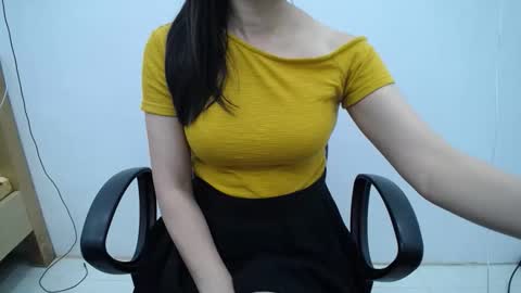 Snapshot of julie9x chatting on May 2026 09:10:02 PM julie9x online show from May 2026 09:10:02 PM