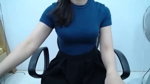 Snapshot of julie9x chatting on May 2026 06:47:02 PM julie9x online show from May 2026 06:47:02 PM