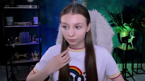 juliedaniel online show from June 2026 04:25:02 AM