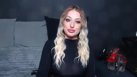 julia online show from May 2026 03:26:01 AM