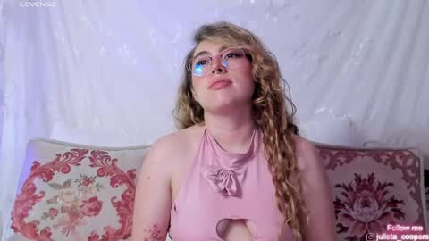 Snapshot of julieta_cooper20 chatting on June 2026 04:56:01 AM Juli online show from June 2026 04:56:01 AM