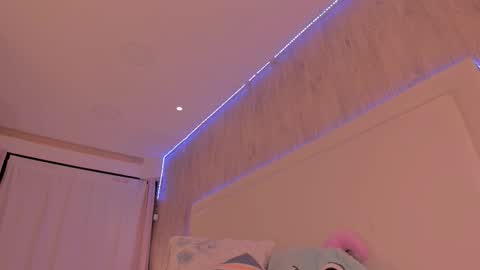 Julieta Vargas online show from March 2026 02:10:01 PM