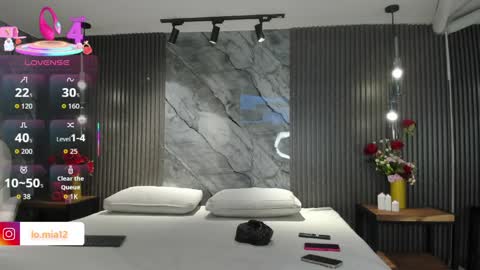 Julietha online show from April 2026 12:04:01 AM