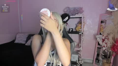 Julieth online show from March 2026 09:16:02 PM