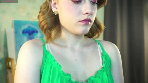 Mia online show from April 2026 03:04:02 AM