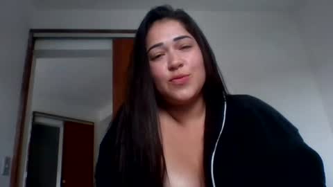 juliie19 online show from June 2026 04:55:01 PM