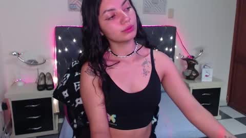Snapshot of juliieth_miller chatting on December 2024 06:40:01 AM Juliieth Miller online show from December 2024 06:40:01 AM