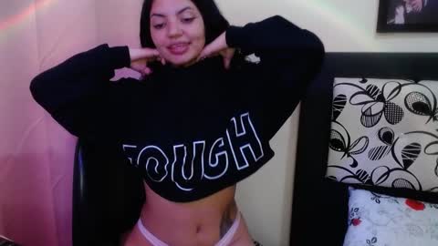 Snapshot of juliieth_miller chatting on March 2025 07:14:02 AM Juliieth Miller online show from March 2025 07:14:02 AM
