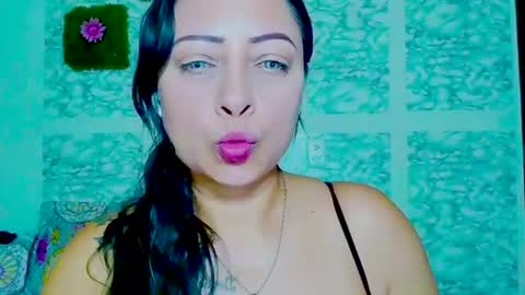 juliana online show from July 2026 11:25:01 PM
