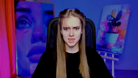 junewoods online show from April 2026 07:30:02 AM