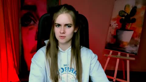 junewoods online show from April 2026 01:42:02 PM