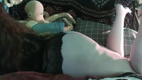 Juniper Darling  online show from April 2026 07:50:02 PM