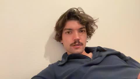 just_a_guy_with_a_big_cock online show from November 2025 07:05:01 PM