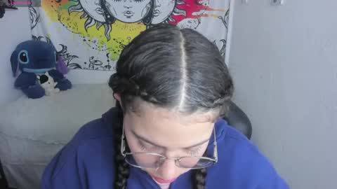 Sofia online show from April 2026 01:39:01 AM