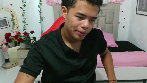 Snapshot of kael_fox chatting on April 2026 06:23:02 PM kael_fox online show from April 2026 06:23:02 PM